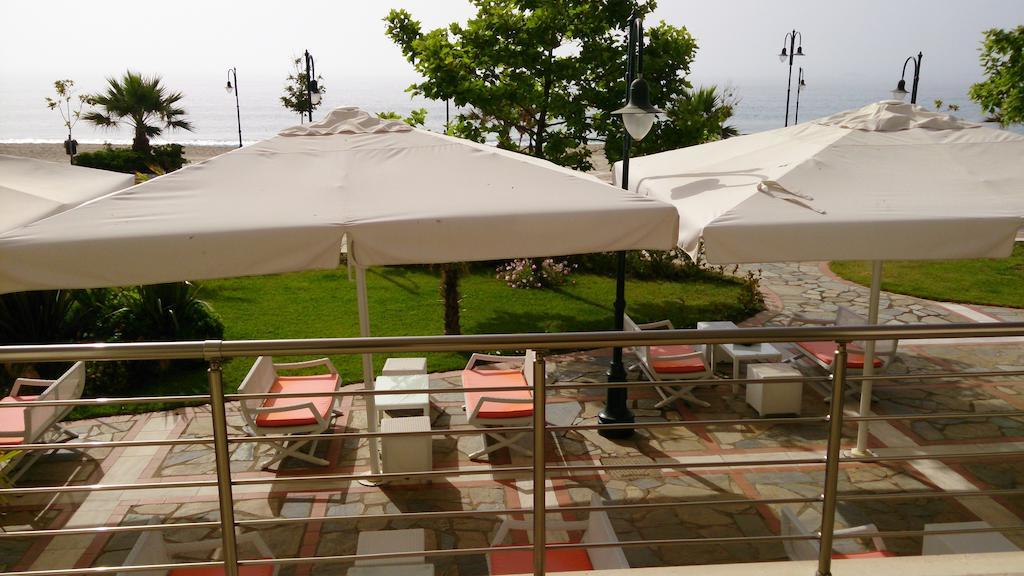 Villa Un Bel Posto Sea View Nea Vrasna Exterior photo