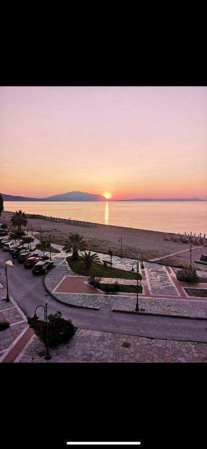Villa Un Bel Posto Sea View Nea Vrasna Exterior photo