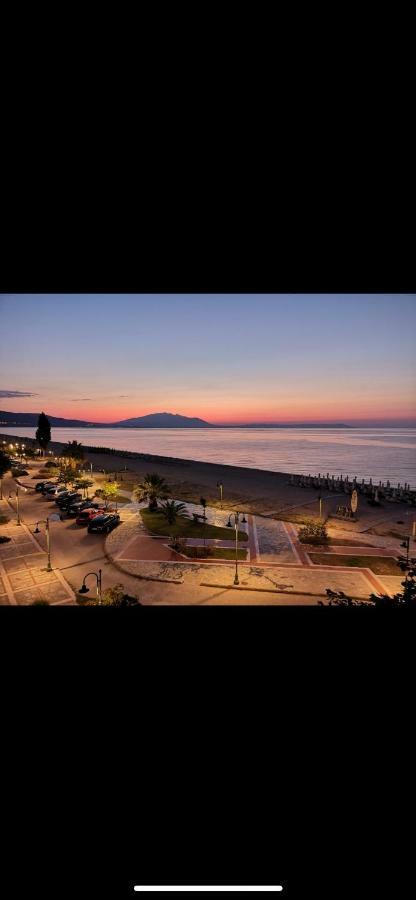 Villa Un Bel Posto Sea View Nea Vrasna Exterior photo